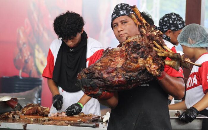 Res de 1.000 libras se roba el protagonismo en el BBQ Challenge 2026