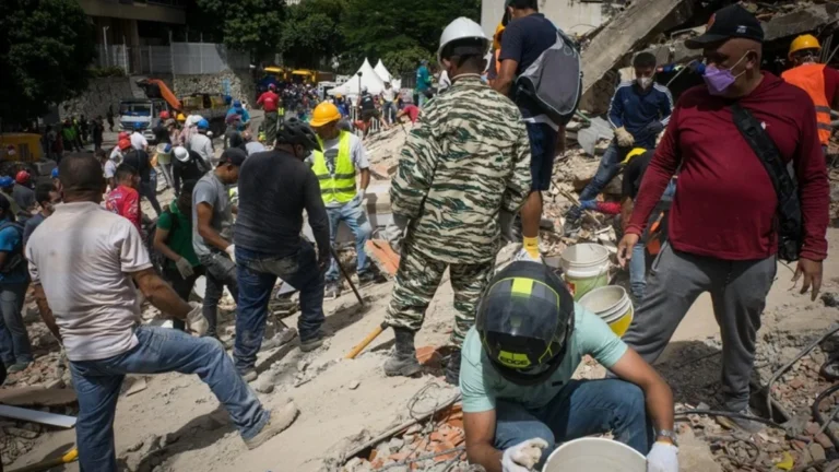 Venezuela anuncia nuevos proyectos habitacionales y refugios para damnificados por sismo