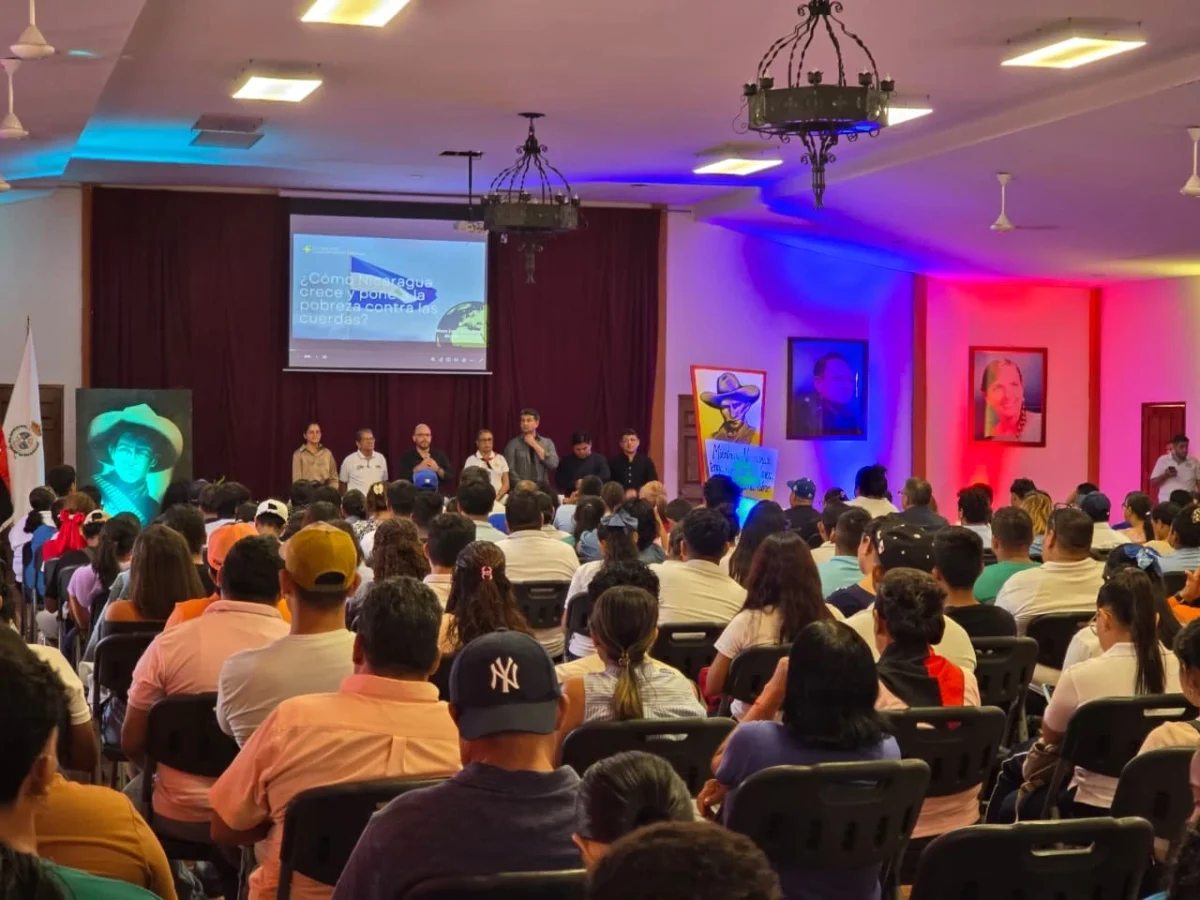 Continúan los intercambios con comunicadores