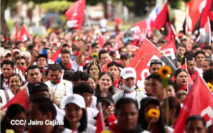 47 años de triunfo y victorias donde el pueblo es protagonista