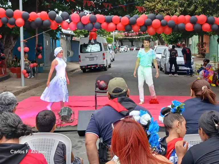 Arte y danza llenan de alegría a familias de Managua