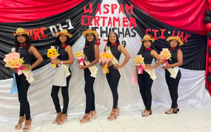 Eligen Muchacha 47/19 en Waspam