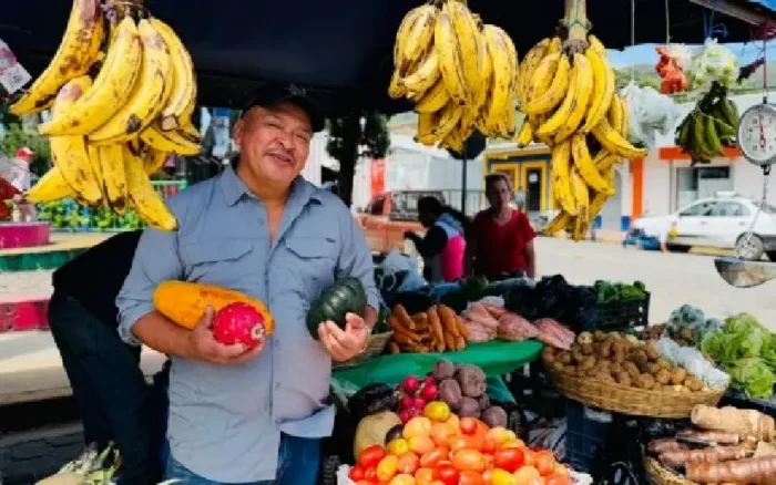 Ferias celebran Revolución con Talento Nacional