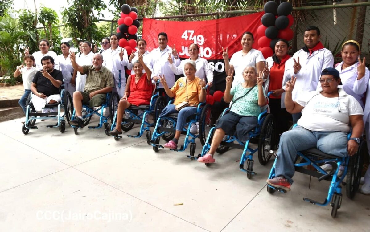 Entregan 167 sillas de ruedas en Nicaragua