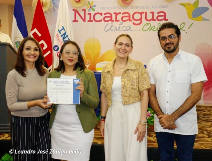 Entregan certificados a más de 200 emprendedores turísticos de Managua