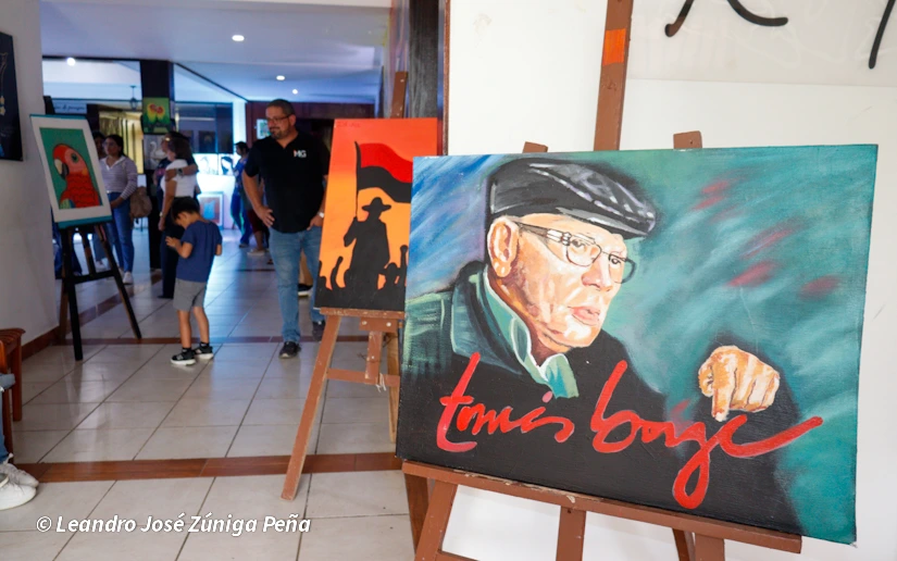 Realizan Expo “Colores en Revolución”