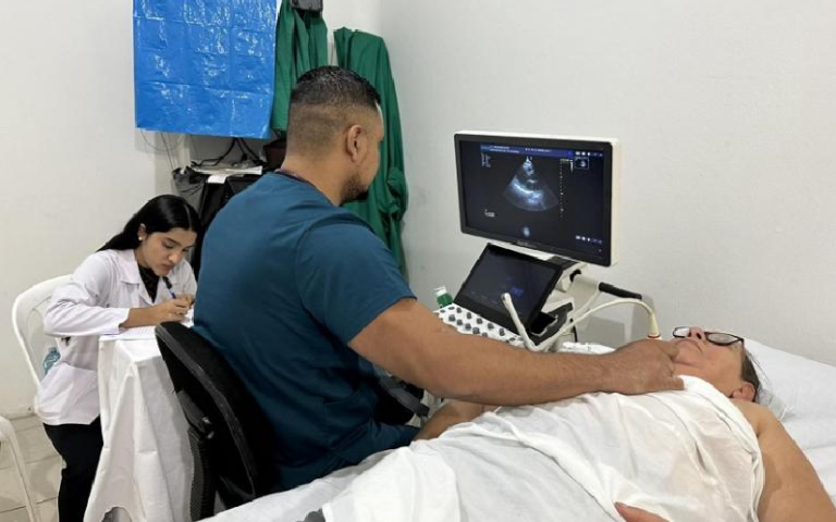 Mega Feria de Medicina Interna en León