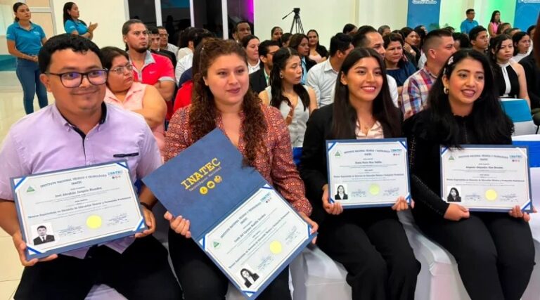 Gradúan a 487 Técnicos Especialistas en Docencia