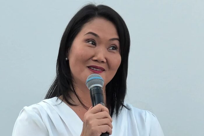 Keiko Fujimori asume la presidencia de Perú