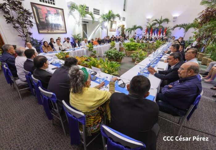 Gobierno de Nicaragua presenta a diplomáticos proyecto de reforma constitucional previo a su discusión parlamentaria