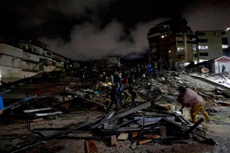 Suben a 3 Mil 342 los muertos por terremotos en Venezuela