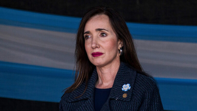Vicepresidenta de Argentina calienta duelo ante Inglaterra