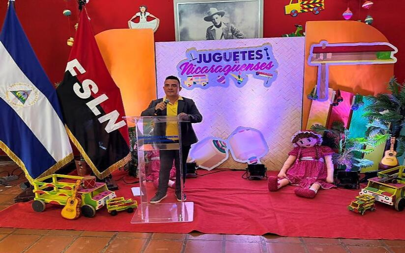 Campamento de Juguetería Artesanal “Manos que Crean Historia”
