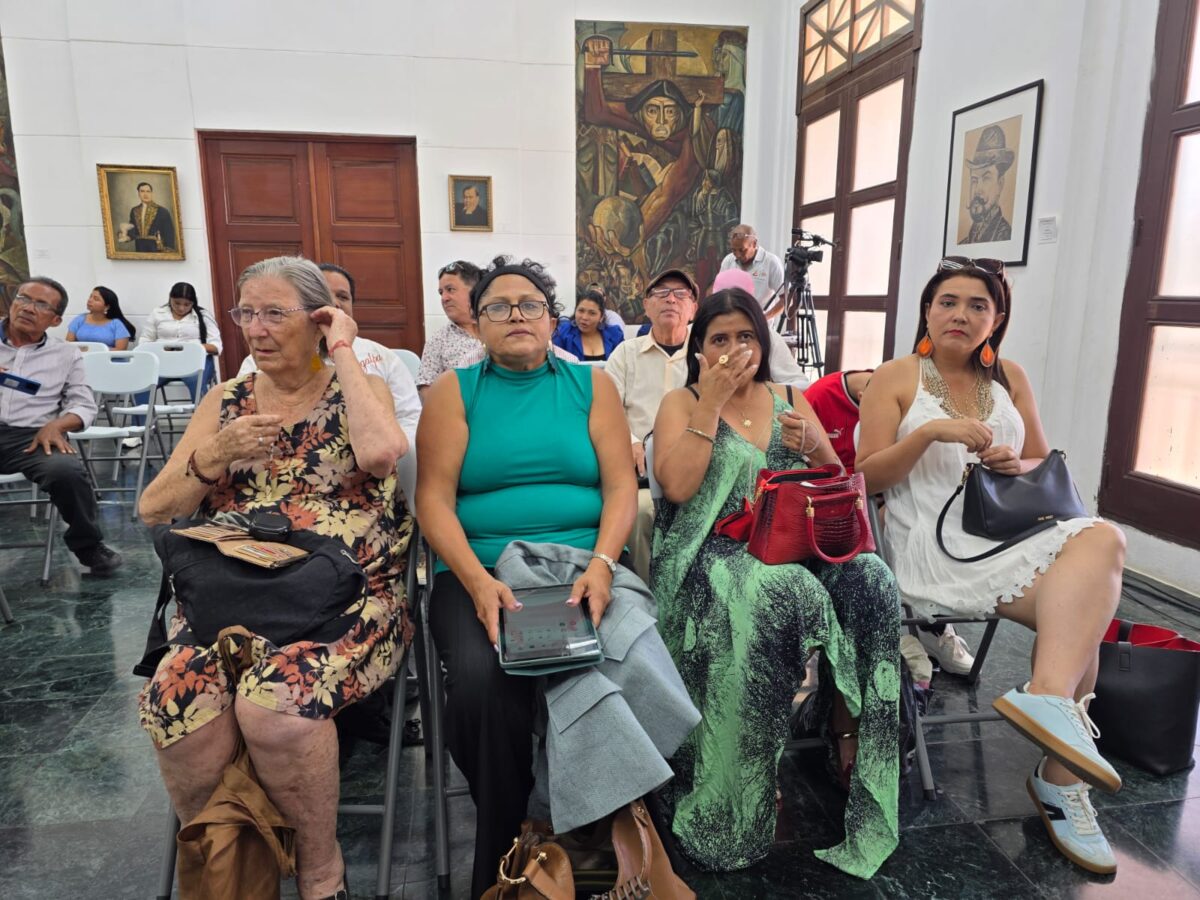 Encuentro de poetas en saludo al 47/19