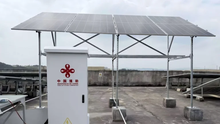 China dona otros 5 Mil sistemas solares a Cuba