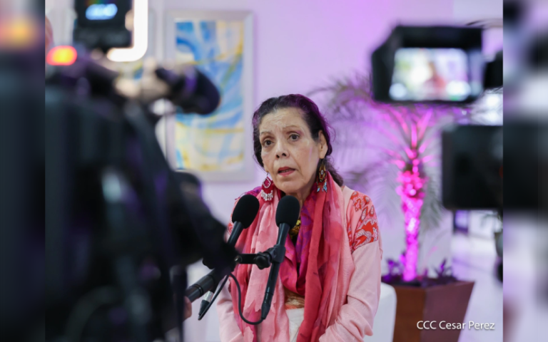 Compañera Rosario Murillo en Multinoticias (04-08-26)