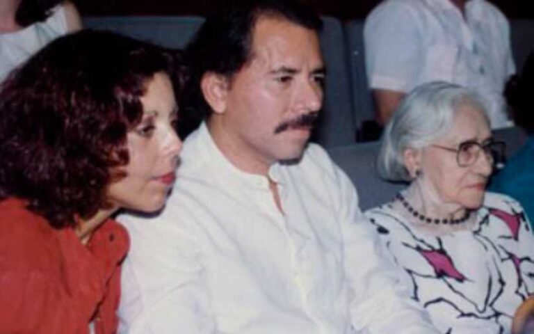 Cra. Rosario recuerda la vida de doña Lidia Saavedra de Ortega