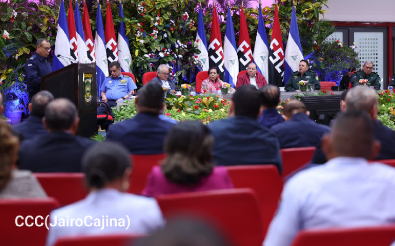 Nicaragua celebra 47.° aniversario de su Fuerza Aérea con acto encabezado por copresidentes