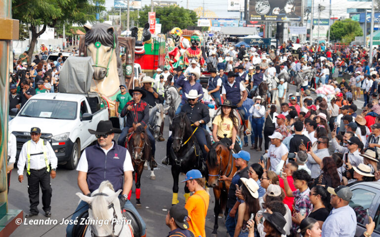 Desfile Hípico de Managua congrega a más de 5,000 caballistas