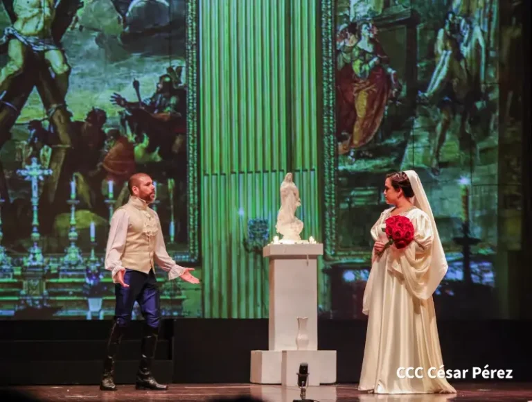 INCANTO deleita al público con la puesta en escena de “Tosca”