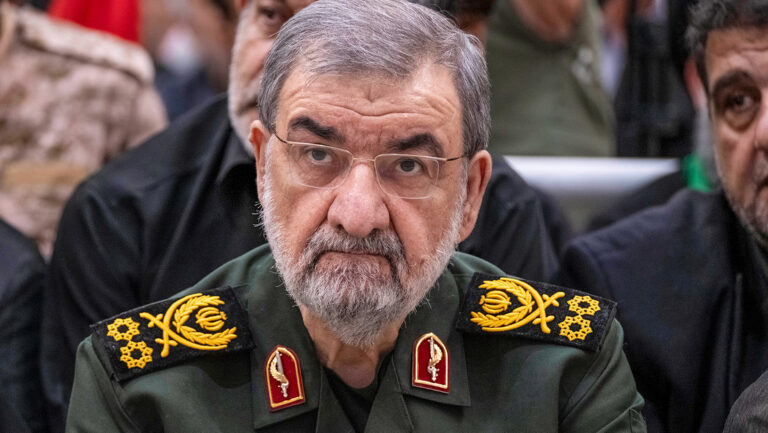 Irán advierte que no permitirán que EEUU “ponga un pie” en ese país