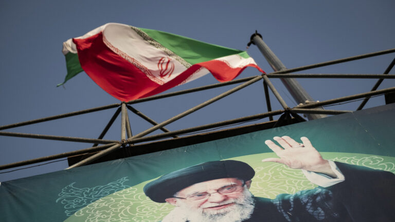 Irán asegura que no negocia con Estados Unidos