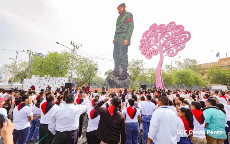 Nicaragua celebra a Tomás, Fidel, la gesta del Palacio Nacional y la Alfabetización