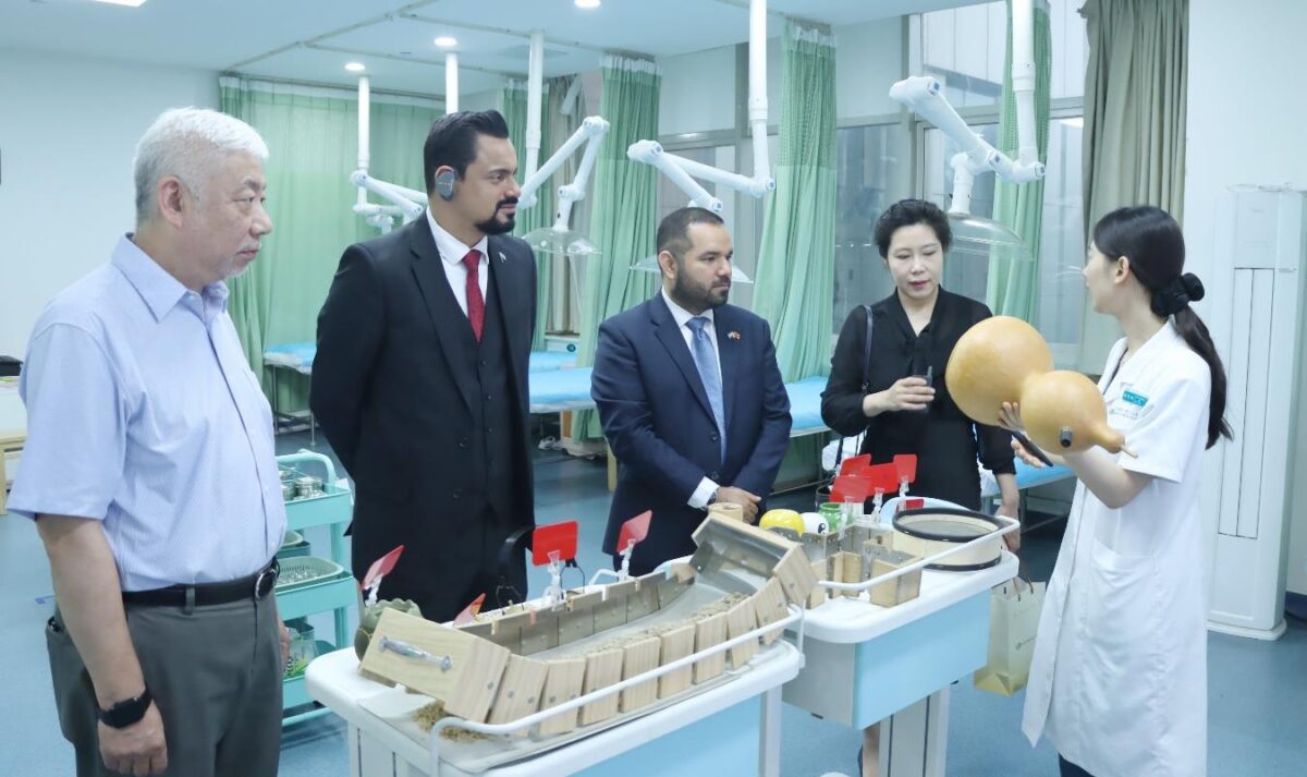 Nicaragua y China fortalecen cooperación en medicina tradicional y natural