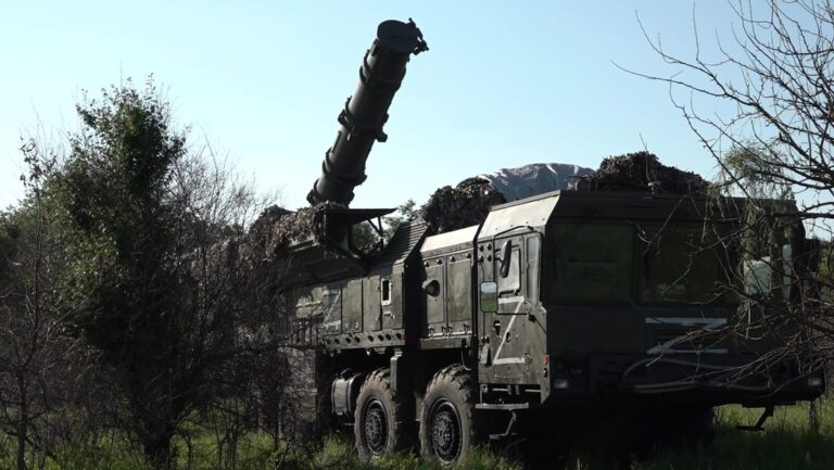 Rusia intensifica ataques contra puertos de Ucrania
