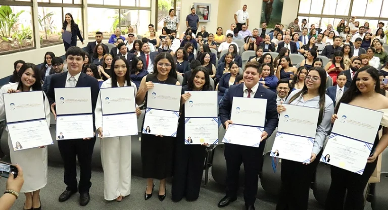 UNCSM gradúa a nuevos profesionales comprometidos con el desarrollo de Nicaragua