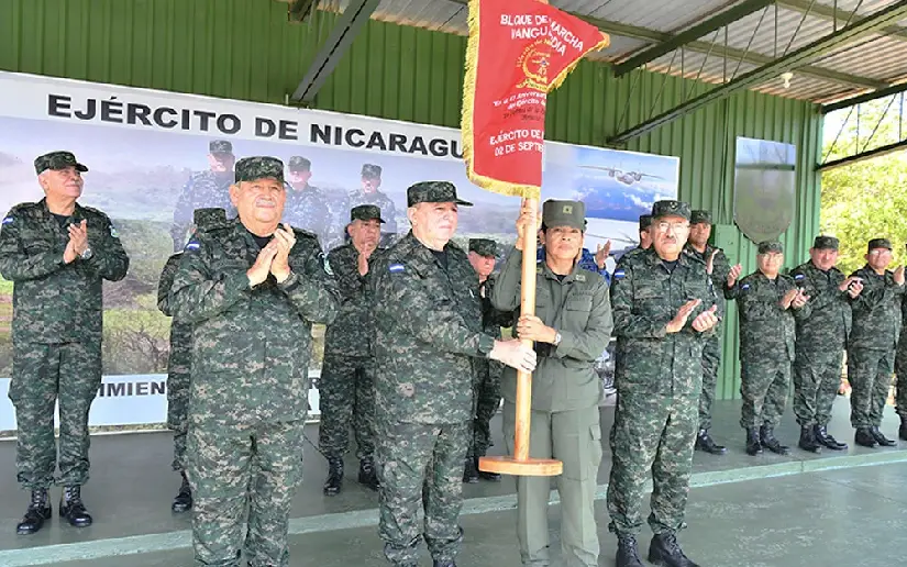 Reunión con Jefes de Direcciones y Unidades Militares y Acto de Emulación Patriótica