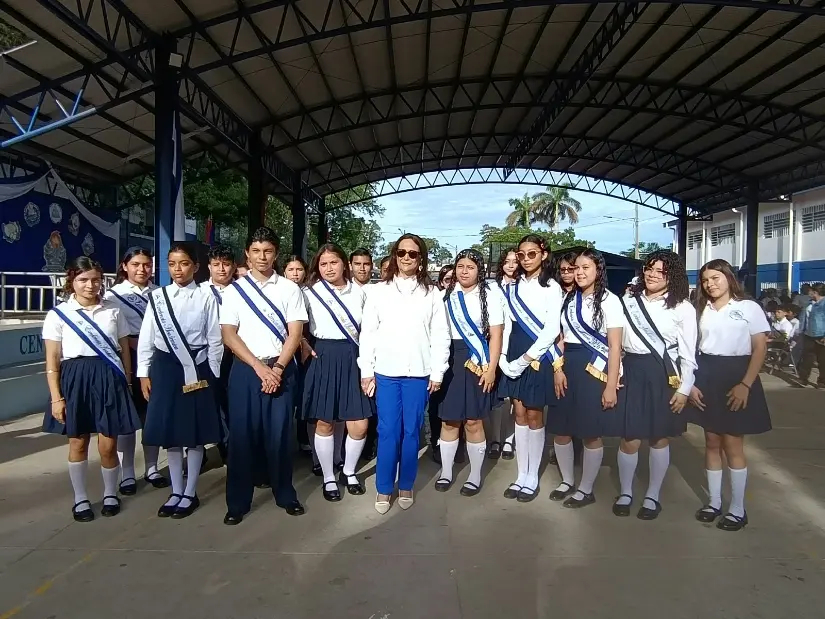 Estudiantes conmemoran 205 años de la Independencia Centroamericana