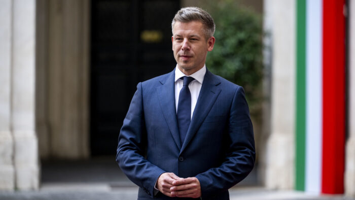 Parlamento retira inmunidad al primer ministro de Hungría
