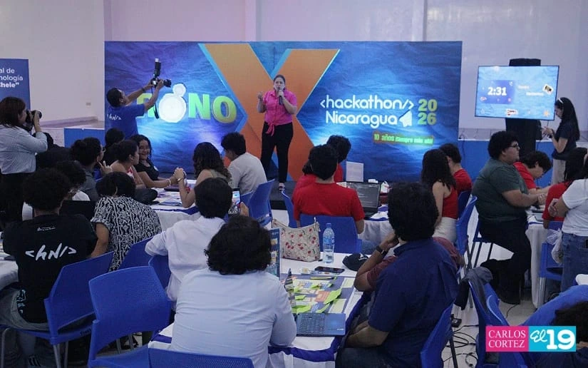 Innovación y creatividad destacan en Ideathon Hackathon Nicaragua KRONOX 2026