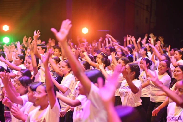 Juventud nicaragüense celebra la paz en Quinta Gala Nacional de Danza y Música Cristiana