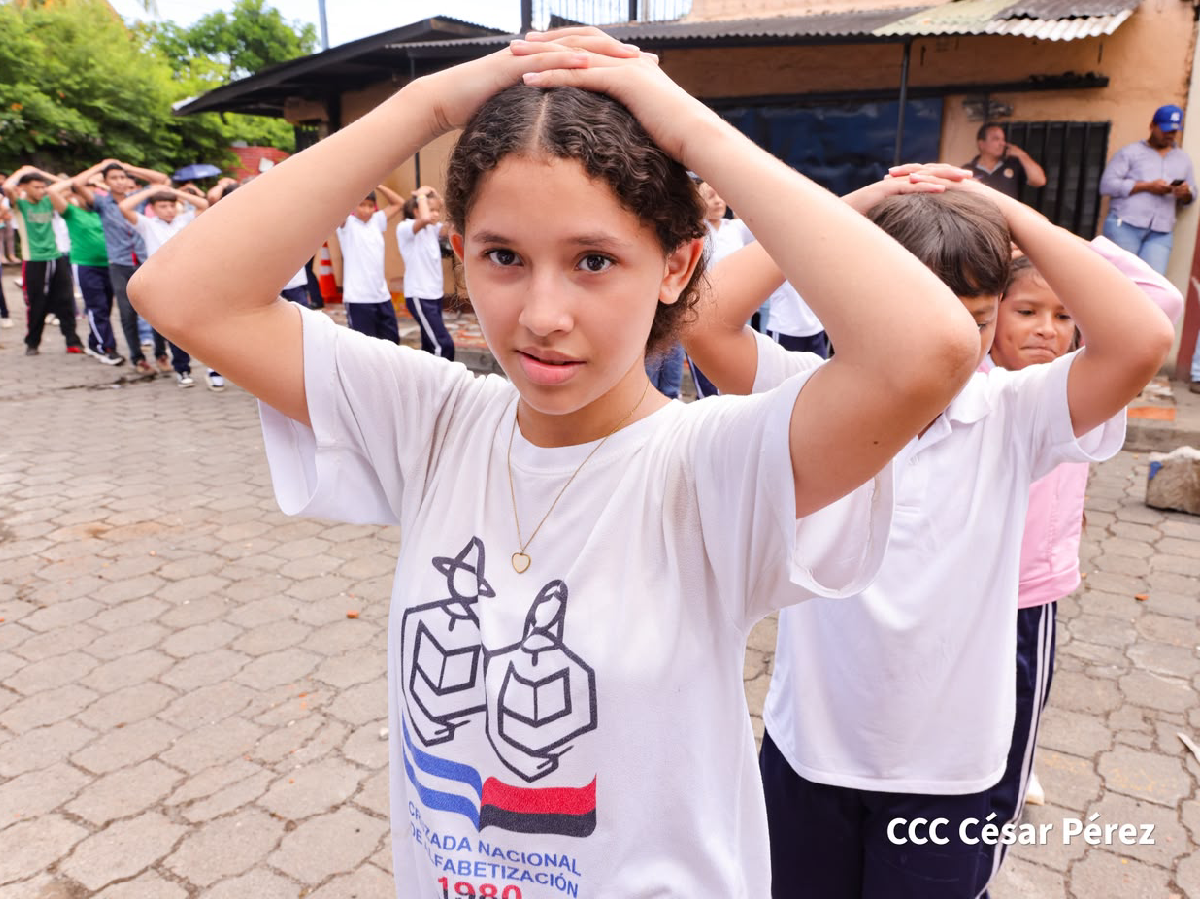 Comunidad Educativa en Ejercicio Nacional de Protección de la Vida