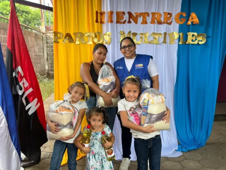 Ministerio de la Familia atiende a 4,107 familias de partos múltiples 3