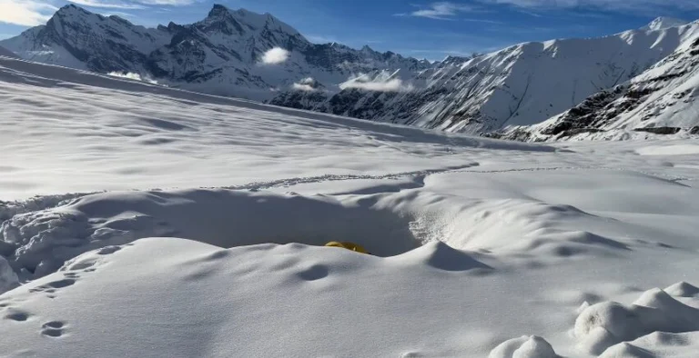 Avalancha en Nepal deja 4 muertos