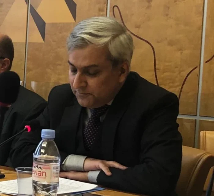 Pakistán mantiene esfuerzos de mediación entre EEUU e Irán