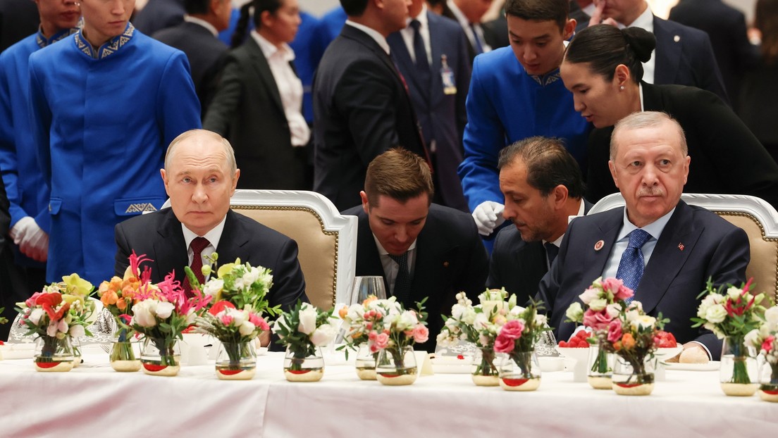 Putin se reúne con Erdogan en Kirguistán