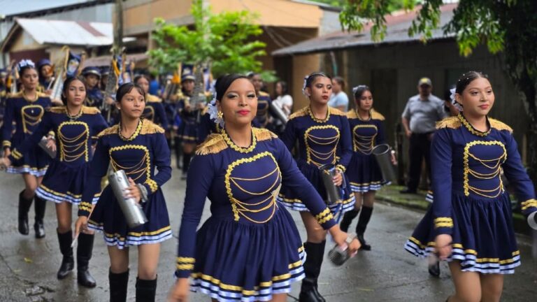 Nicaragua celebra el 14 de septiembre con desfiles escolares