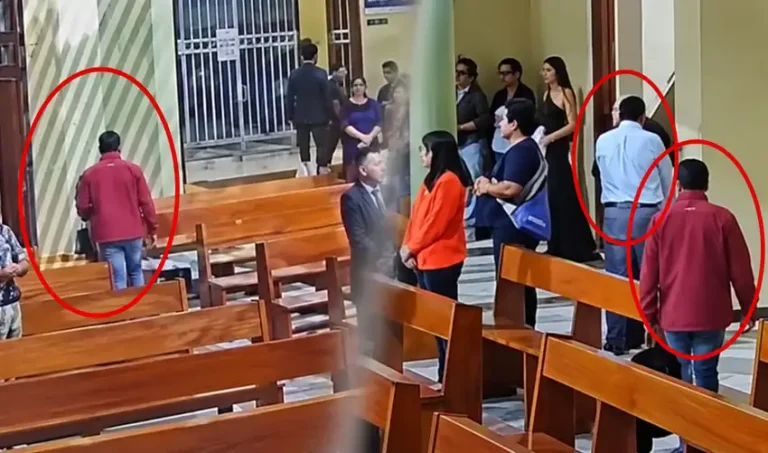 Ladrón religioso: Se persigna para robar en una iglesia