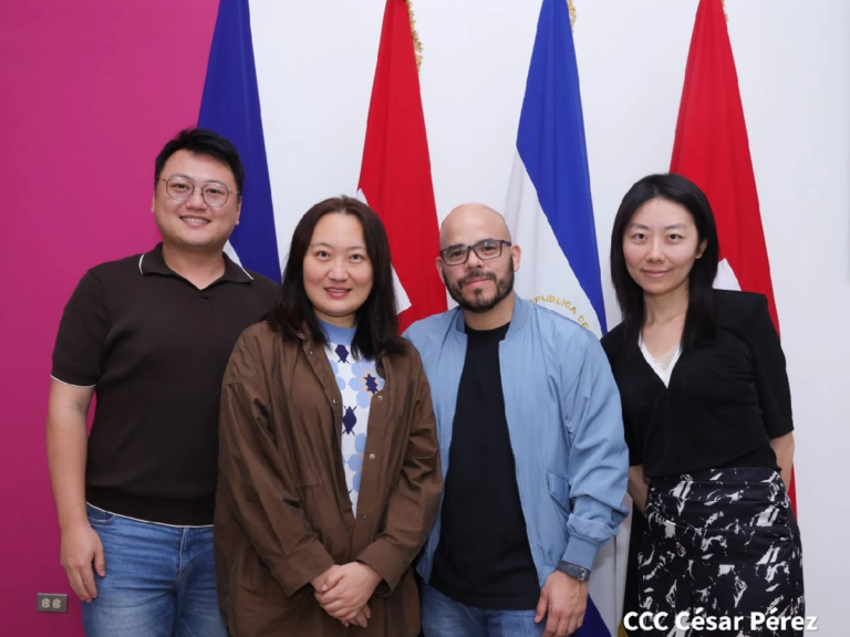 Recibimos a Comunicadores del Grupo de Medios de China
