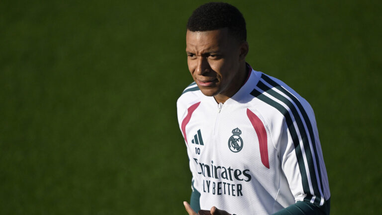 China suspende transmisiones de LaLiga y retira publicidad de Kylian Mbappé