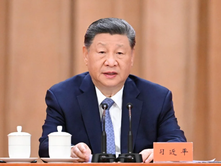 Compañero Xi Jinping 77 años de la República Popular China