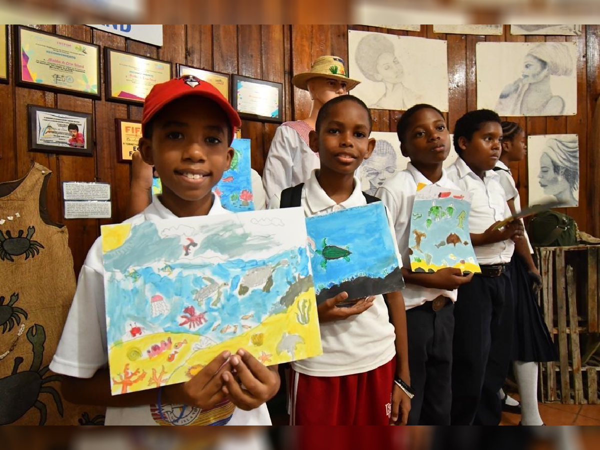 MARENA promueve la protección de tortugas marinas con concurso de pintura en Corn Island