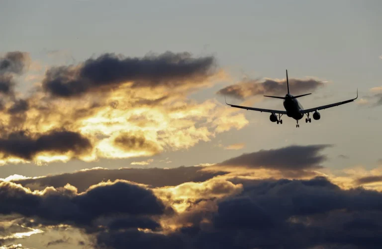 Tres días de duelo en Nigeria por accidente aéreo