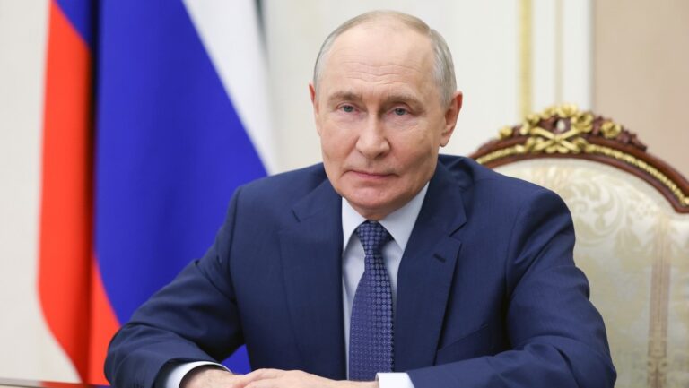 Putin califica de “esquizofrenia política” declaraciones de Europa