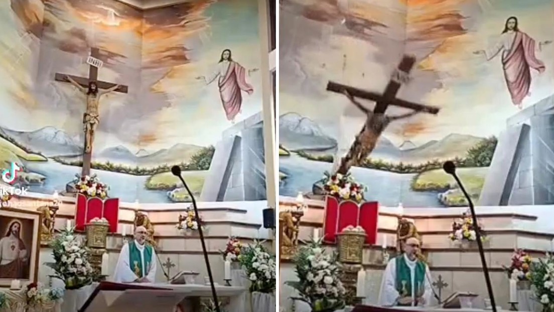 Sacerdote muere durante una misa en Ecuador tras caerle una cruz encima (VIDEO)