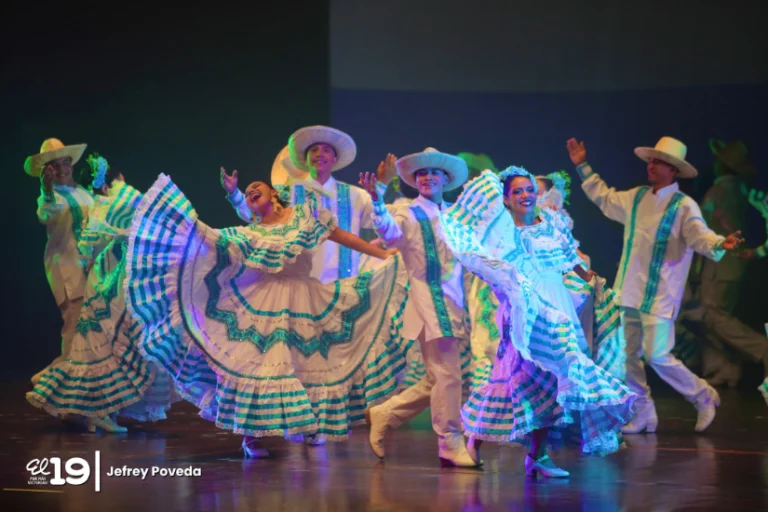 Ballet Folklórico Tepenahuatl celebra su 45 aniversario